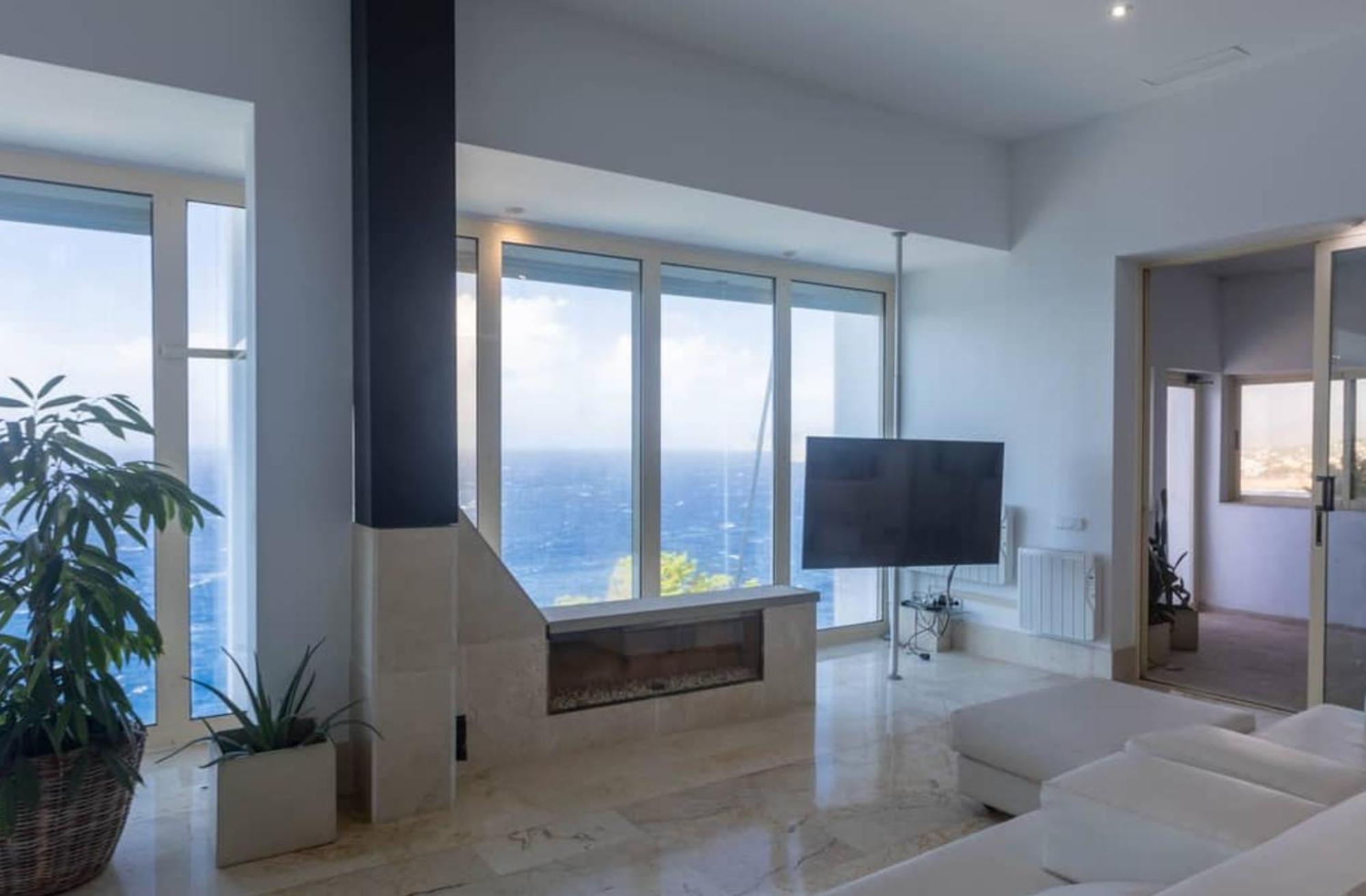 Exclusive Seafront Villa,private Pool,gym,bbq Villa *